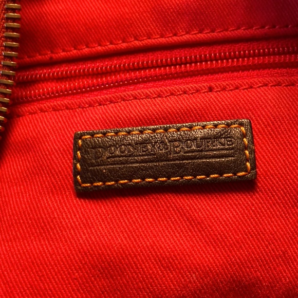 Brown Leather Shoulder Bag - Picture 5 of 6